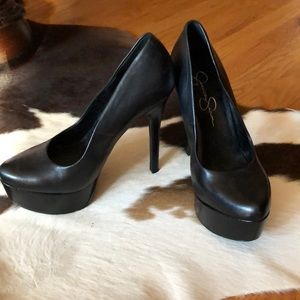 Jessica Simpson Waleo back leather heels